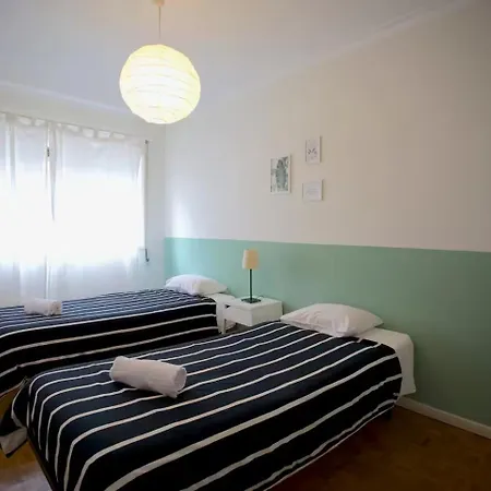 2bedroom Flat - Families, Remote Work, Downtown - Private Garage *