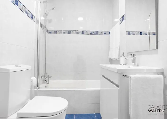 2bedroom Flat - Families, Remote Work, Downtown - Private Garage