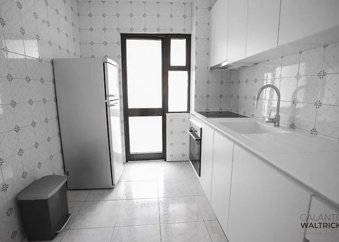 2bedroom Flat - Families, Remote Work, Downtown - Private Garage