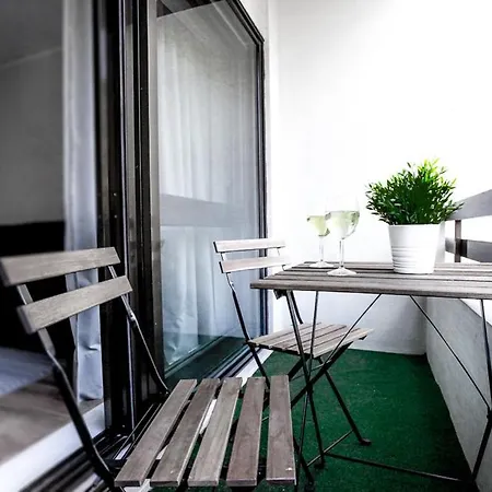 Appartement 2bedroom Flat - Families, Remote Work, Downtown - Private Garage *