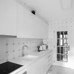 2bedroom Flat - Families, Remote Work, Downtown - Private Garage Apartmán *