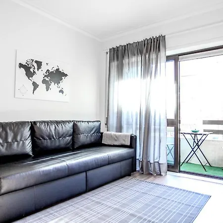 Apartment 2bedroom Flat - Families, Remote Work, Downtown - Private Garage Porto