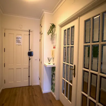 2bedroom Flat - Families, Remote Work, Downtown - Private Garage