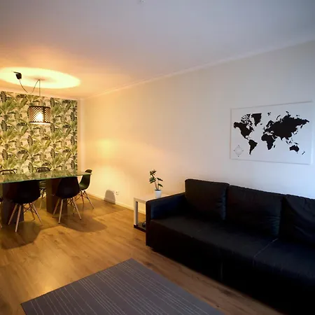 Appartamento 2bedroom Flat - Families, Remote Work, Downtown - Private Garage Oporto